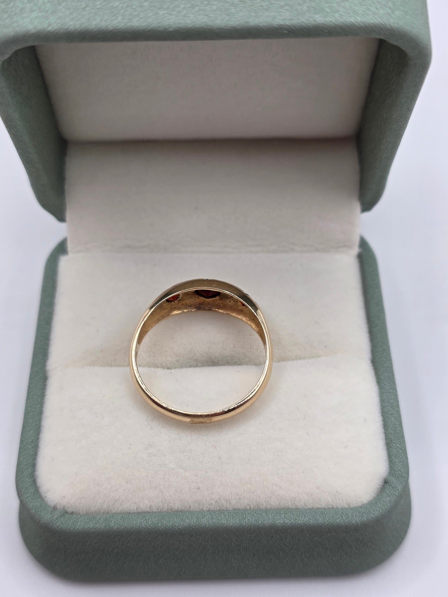 9ct gold garnet gypsy ring