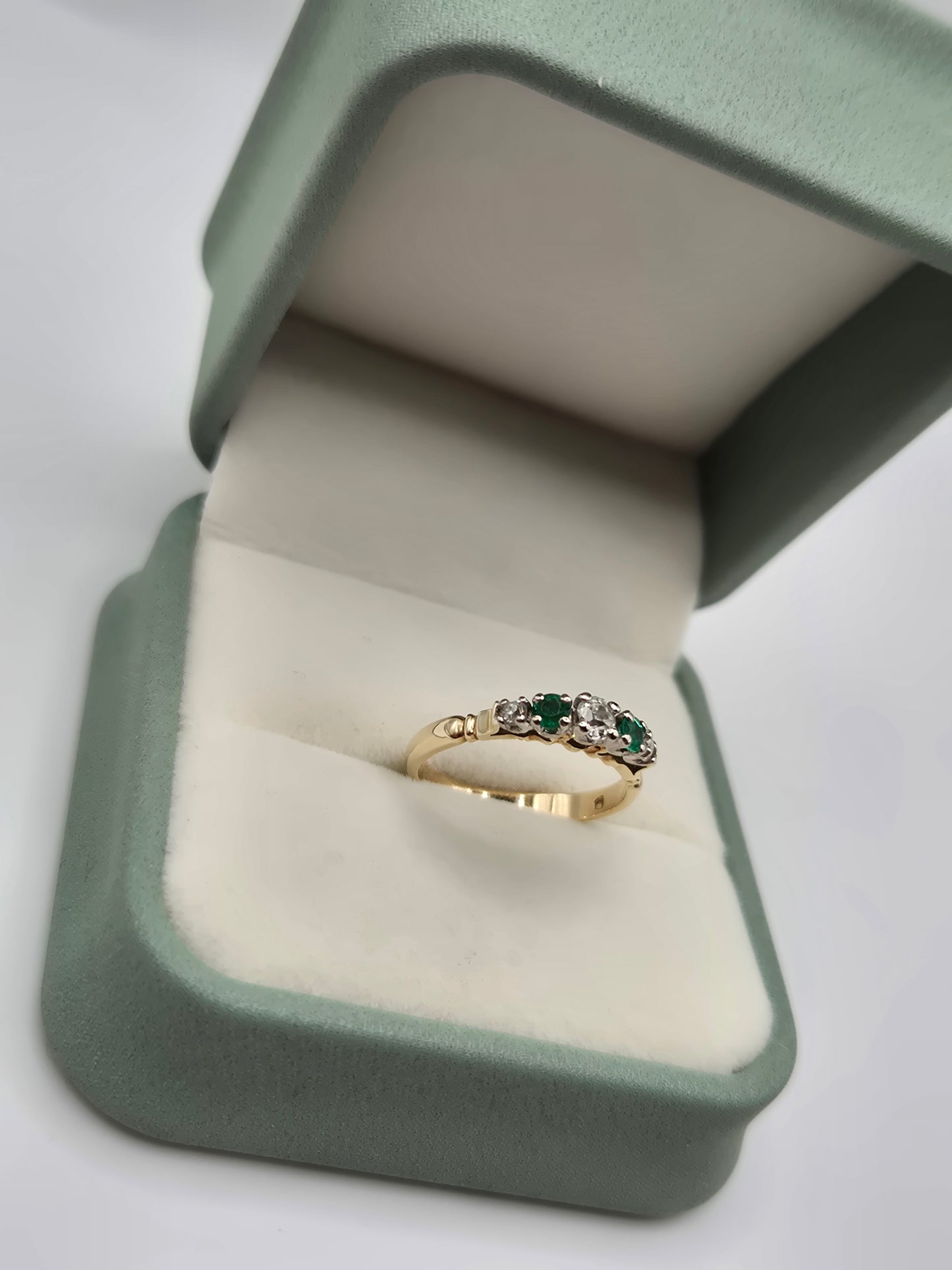 9ct gold emerald and diamond ring