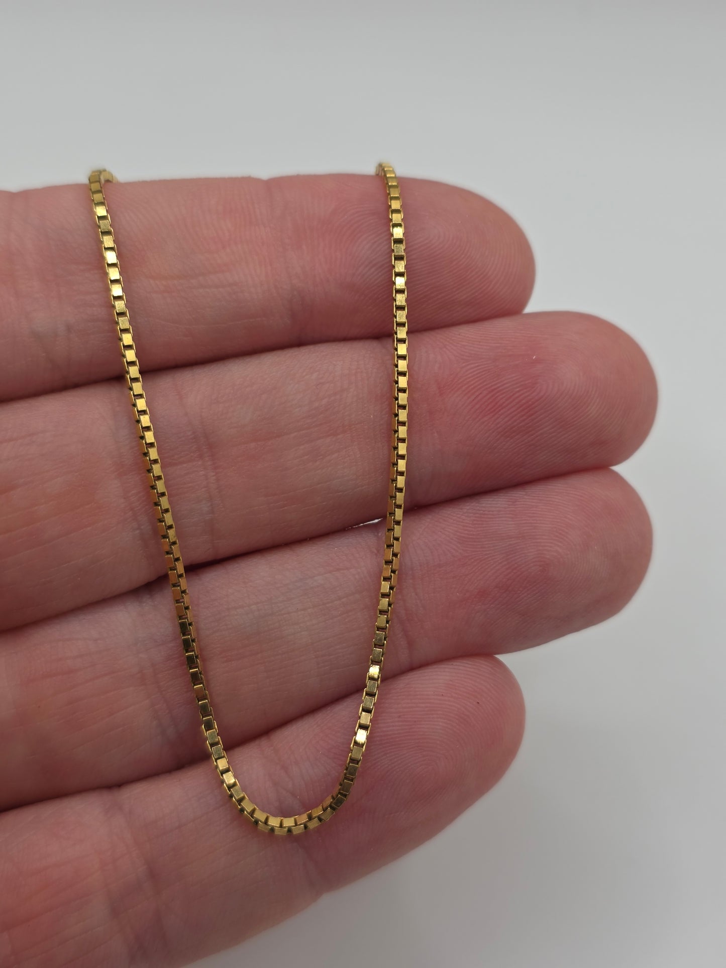 9ct gold box link chain (87)
