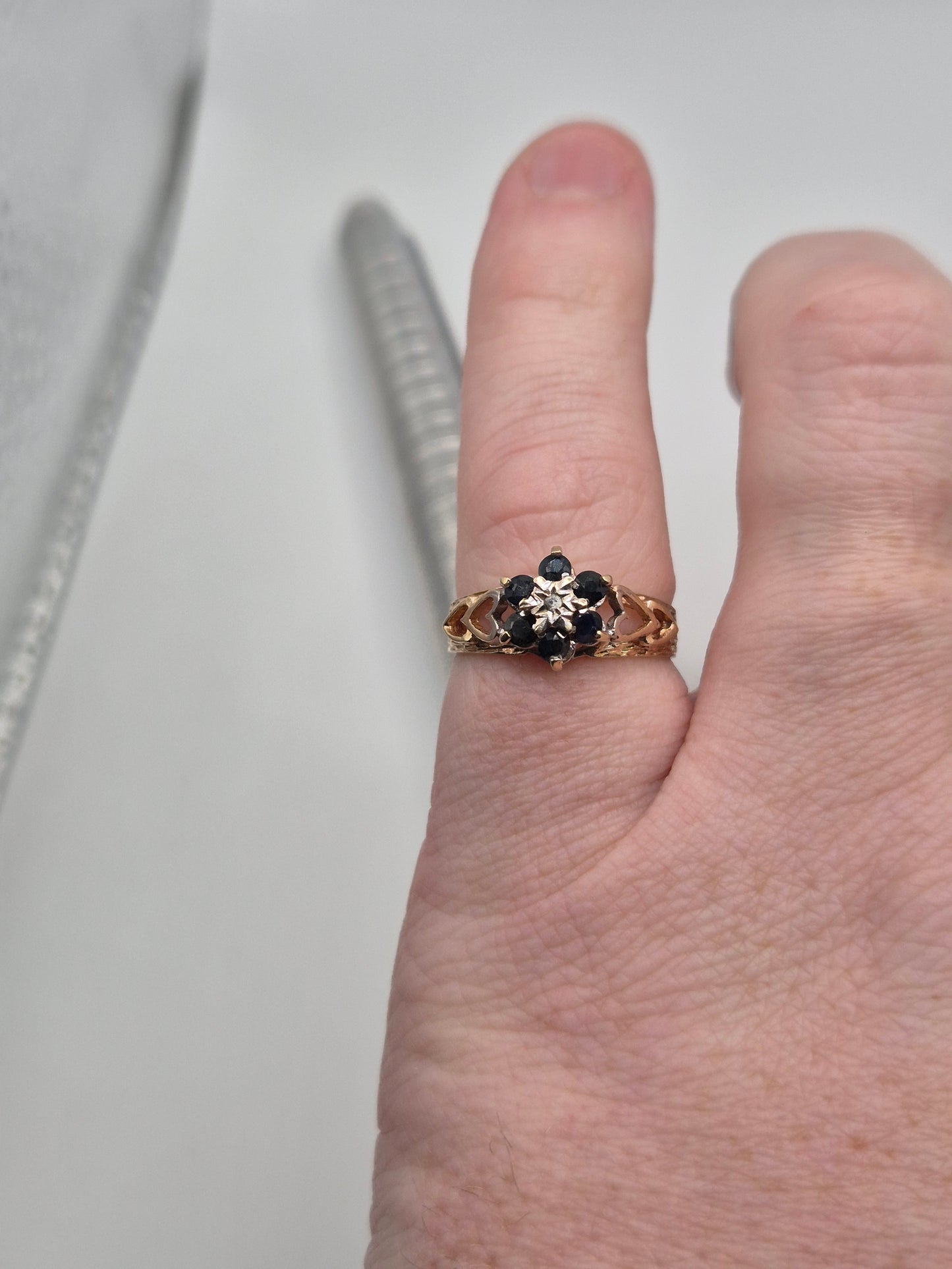9ct gold sapphire and diamond ring