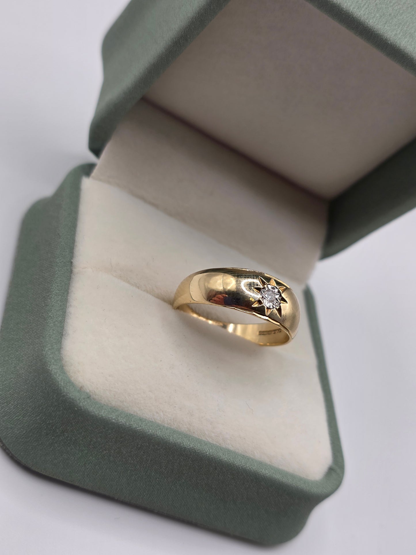 9ct gold diamond gypsy ring