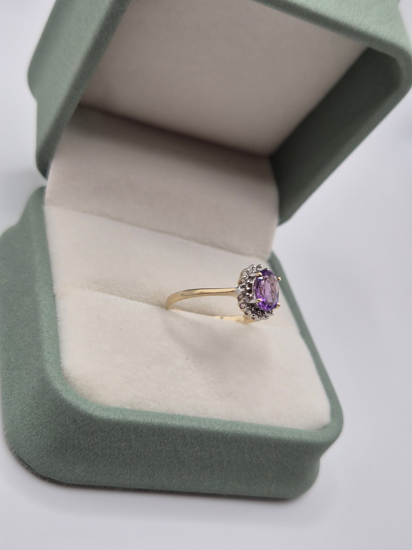 9ct gold amethyst and diamond ring