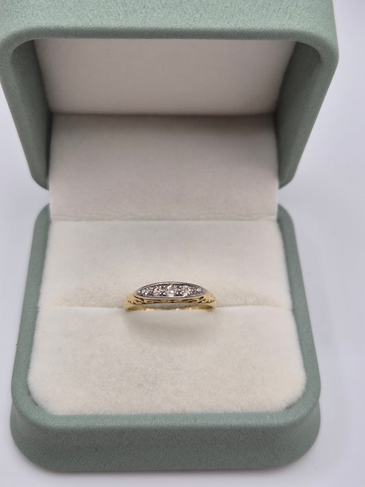 18ct gold diamond ring