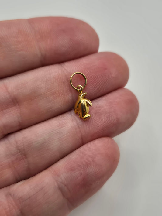 9ct gold penguin charm
