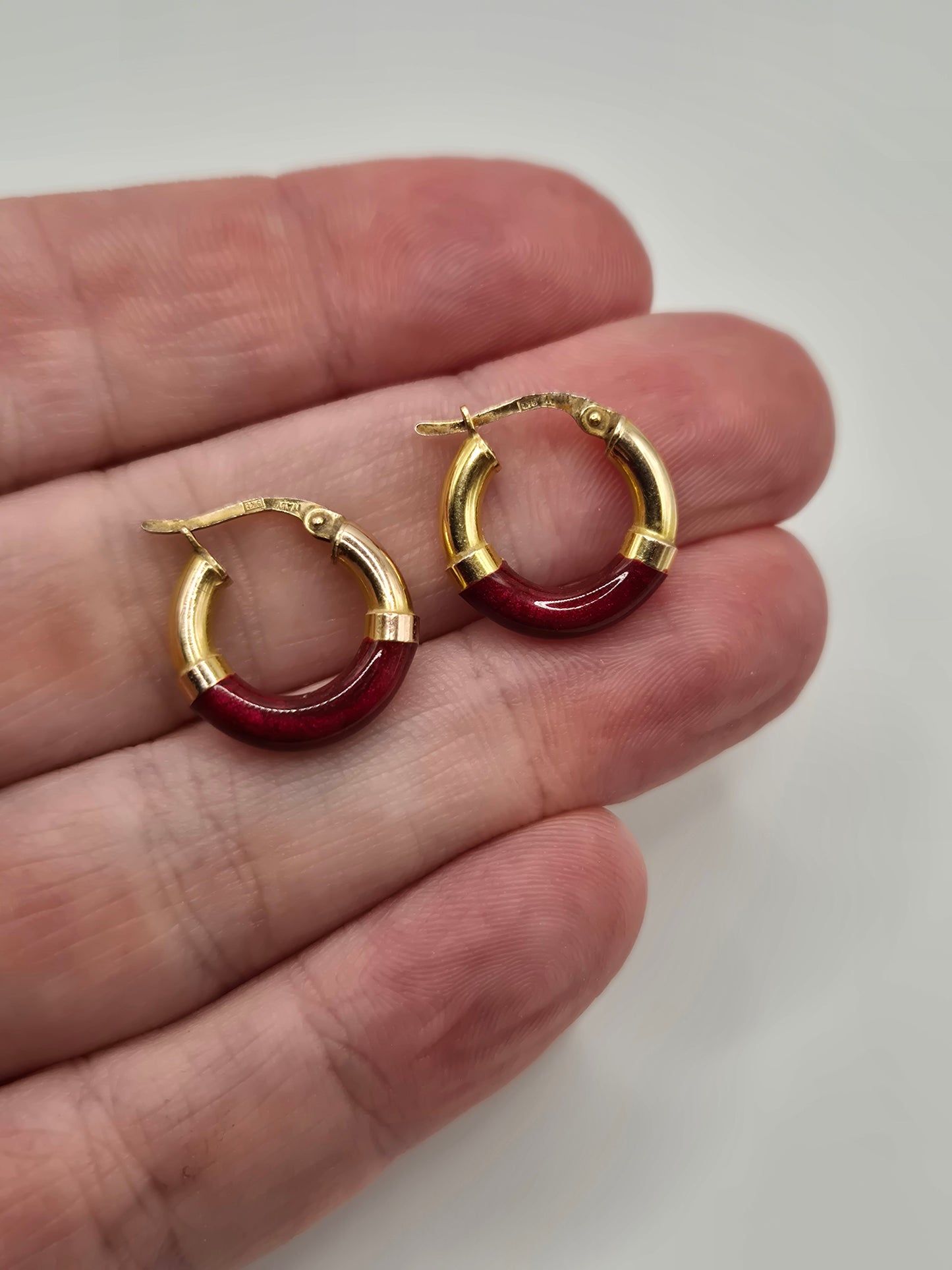 9ct gold enamelled earrings