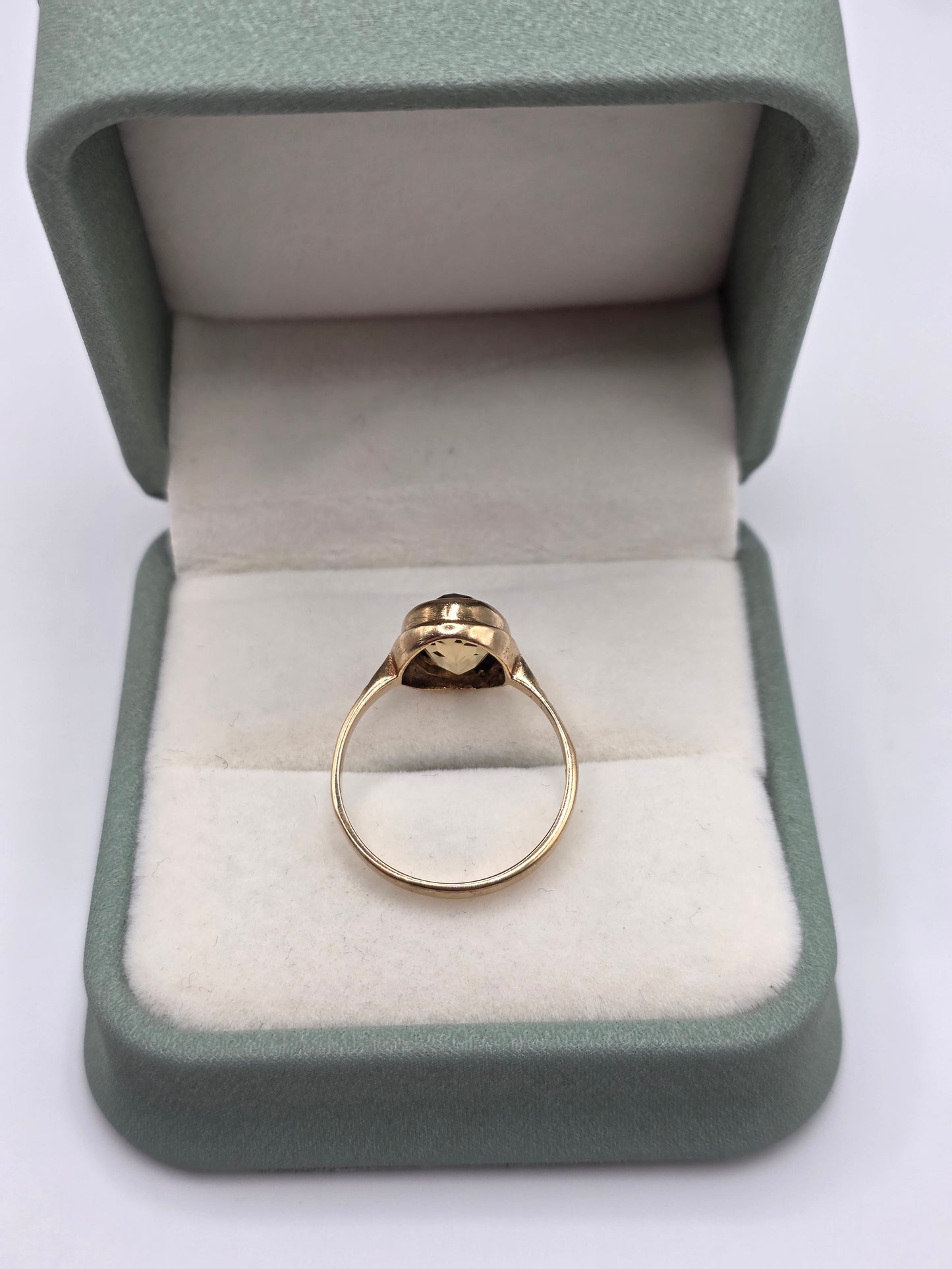 9ct gold citrine ring