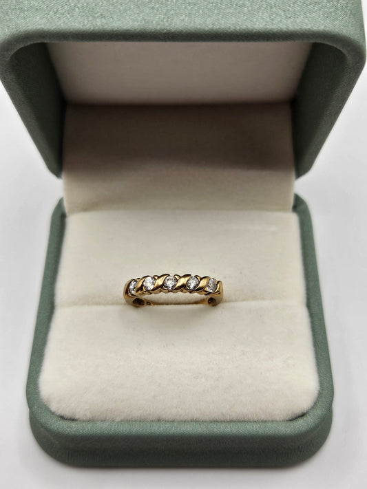 9ct gold 5 stone cz ring