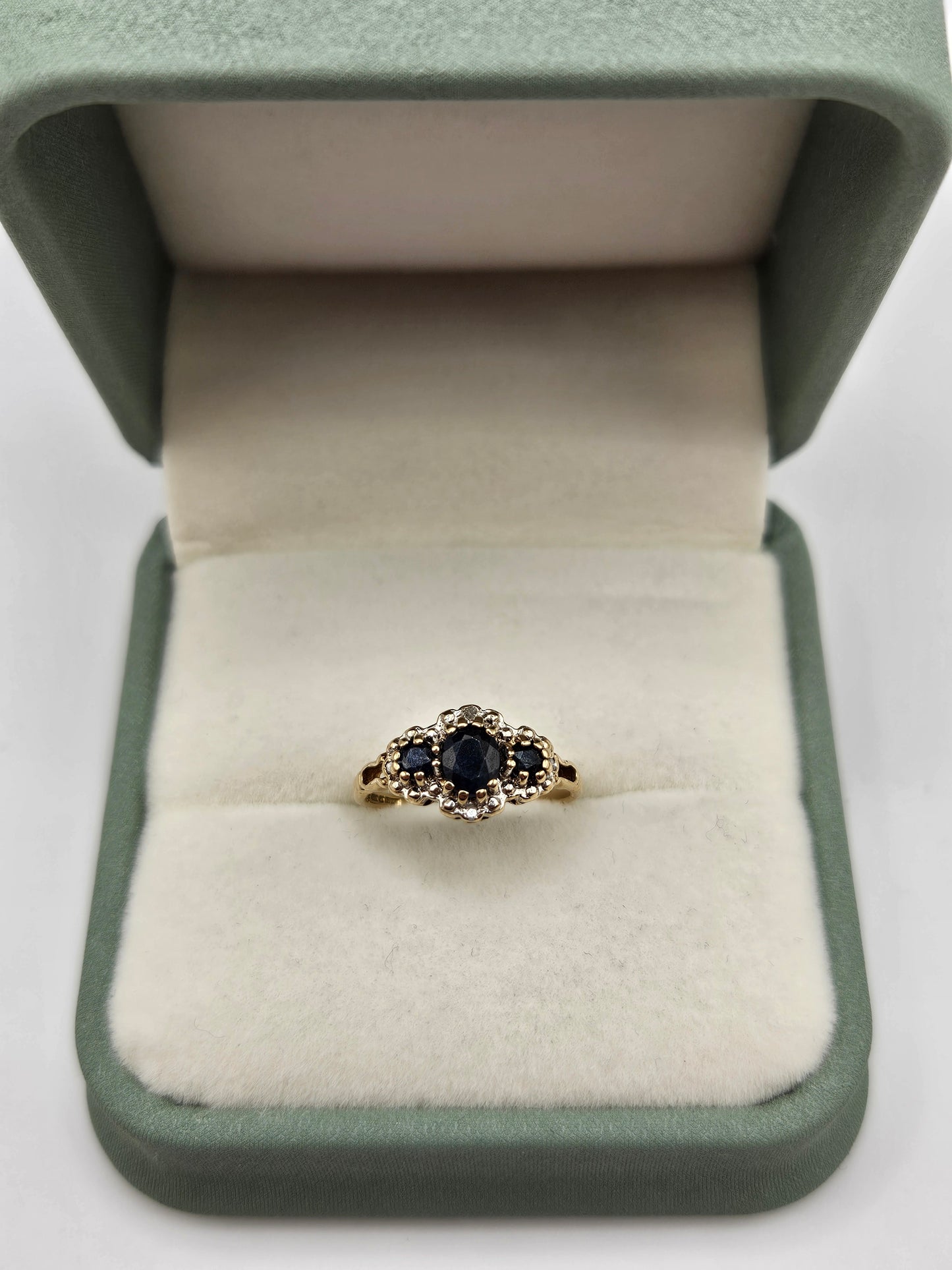 9ct gold sapphire and diamond ring