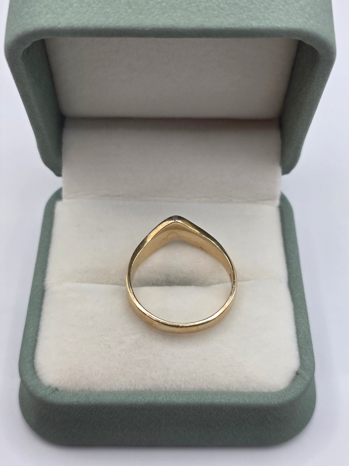 Heavy 9ct gold wishbone ring