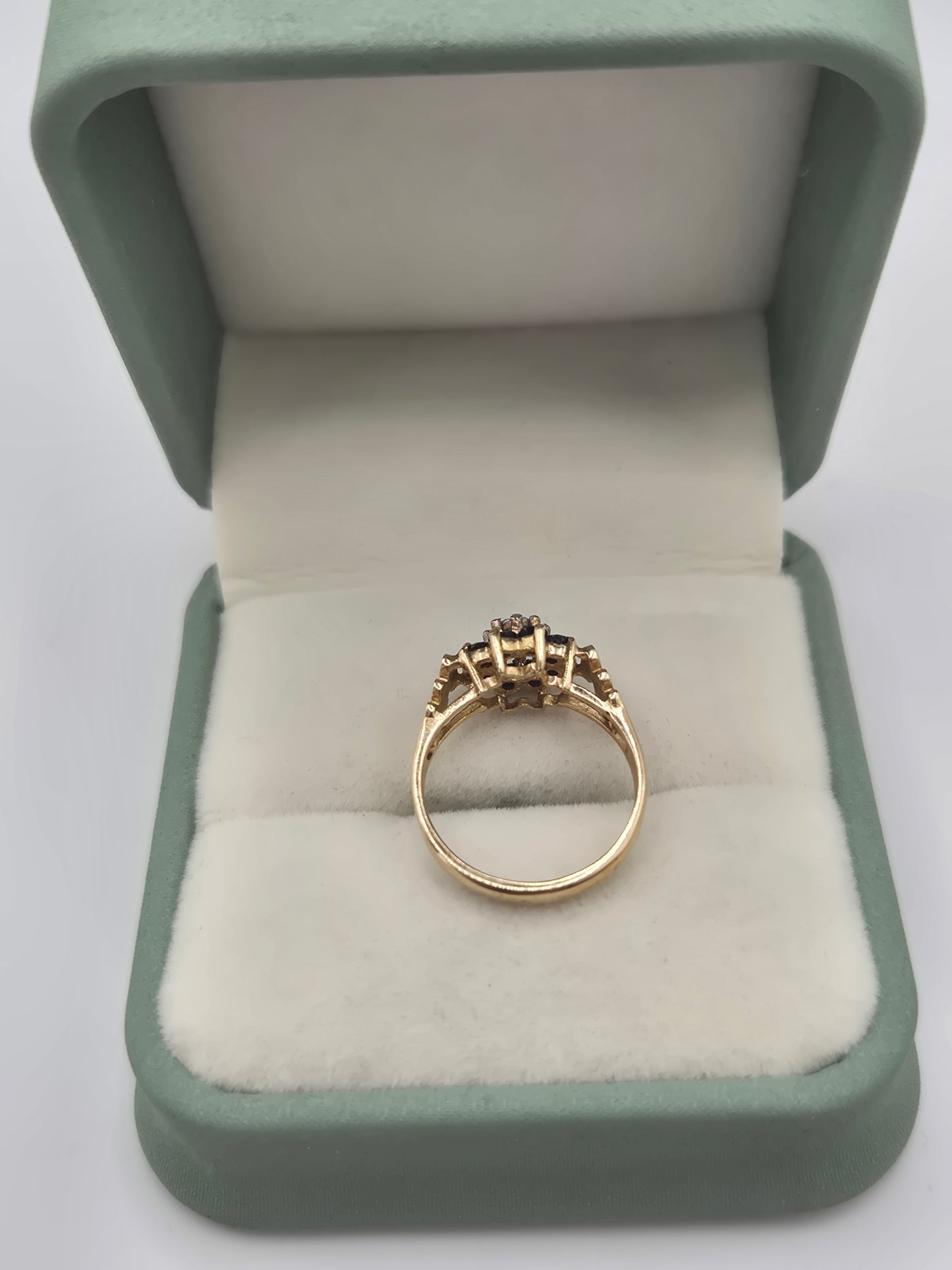 9ct gold sapphire and diamond ring