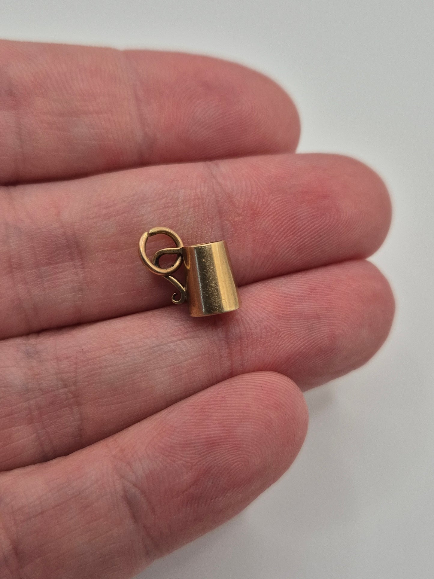 9ct gold tankard charm