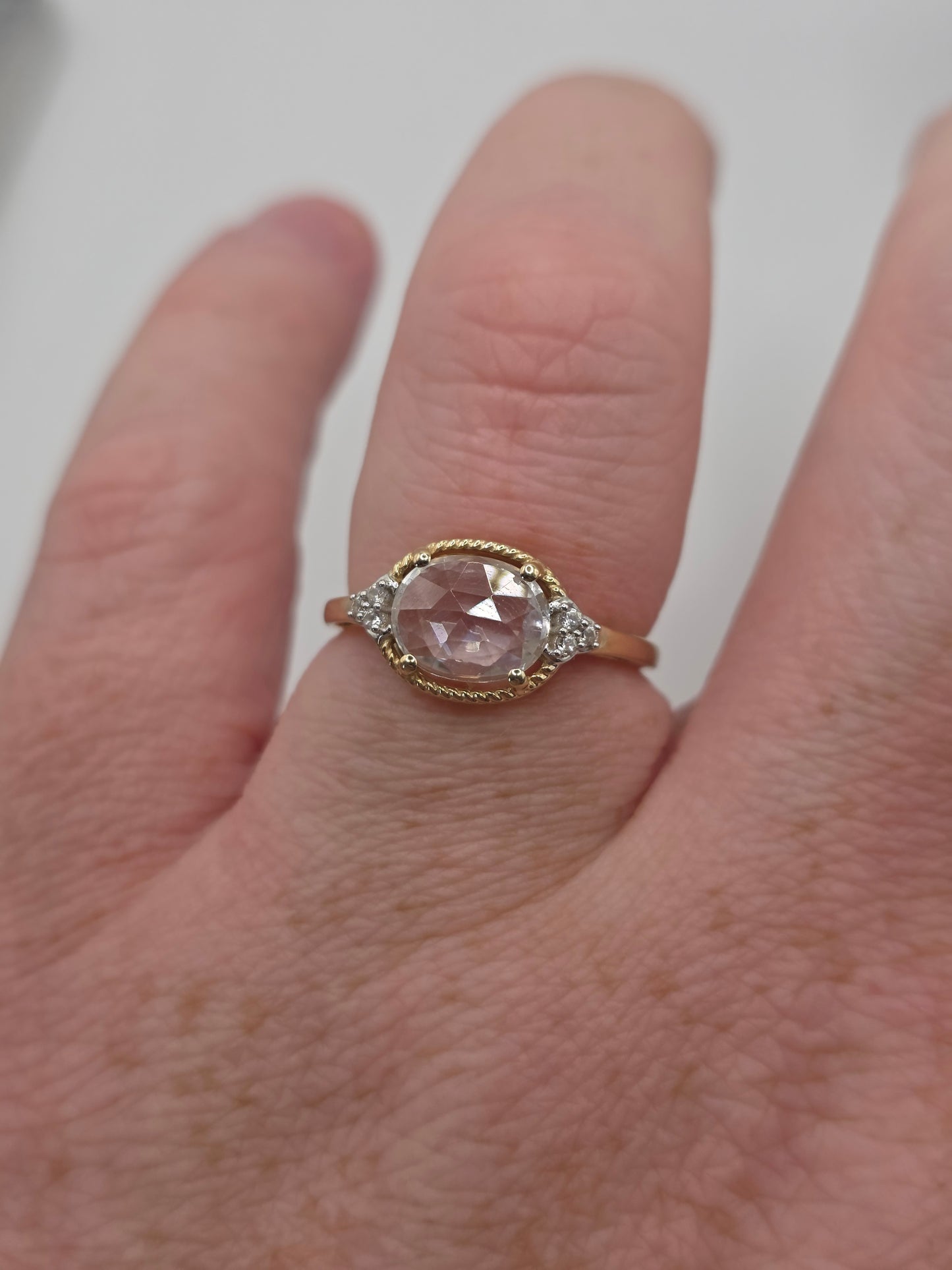 9ct gold morganite and zircon ring