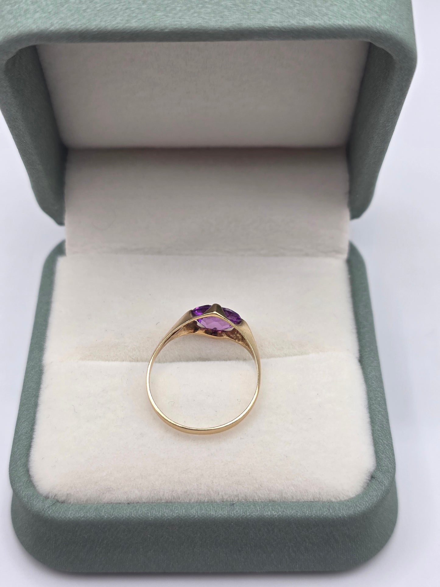 9ct gold amethyst ring