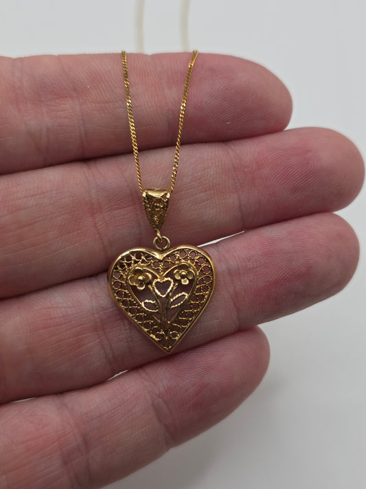 9ct gold necklace