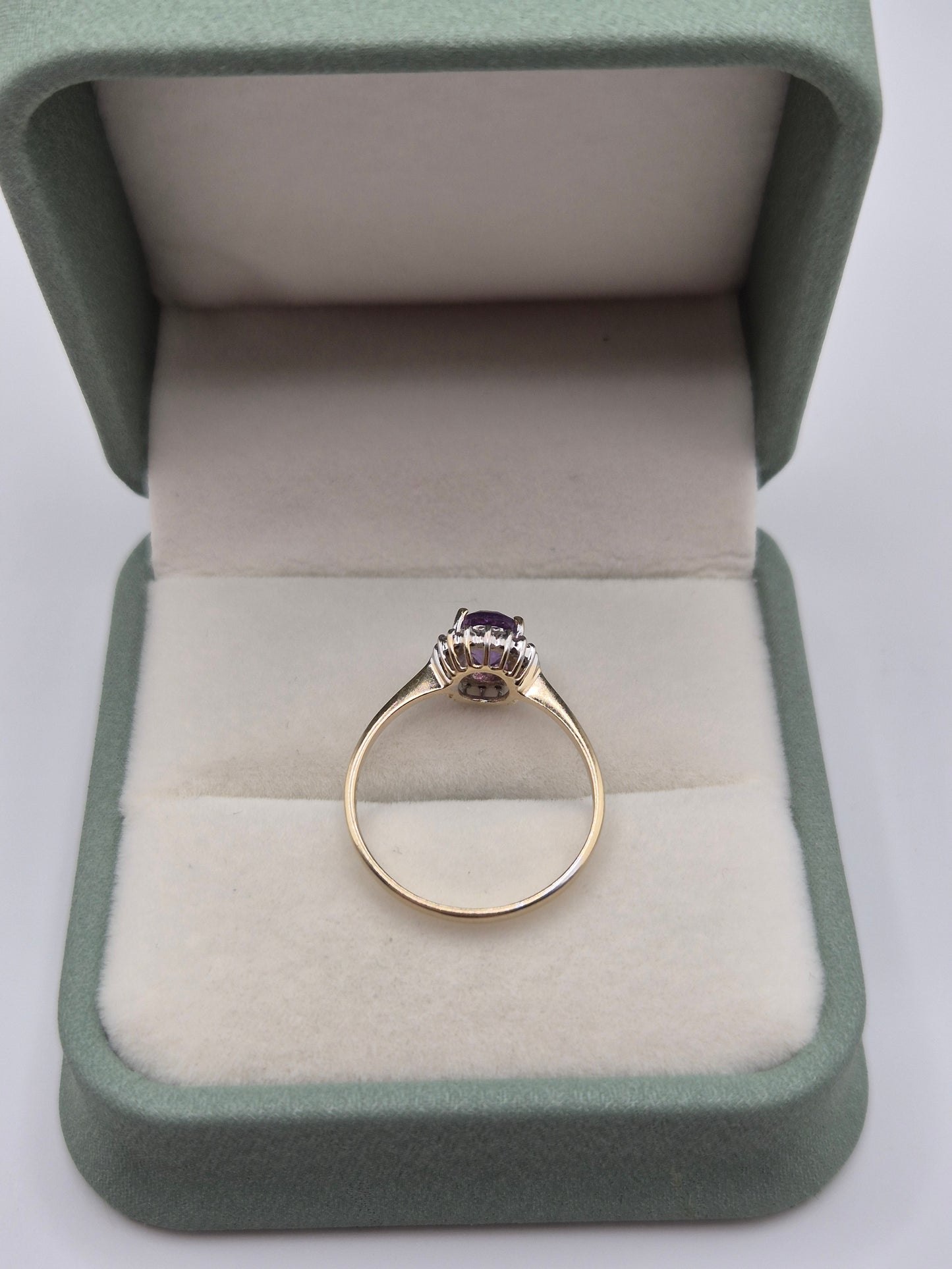 9ct gold amethyst and diamond ring