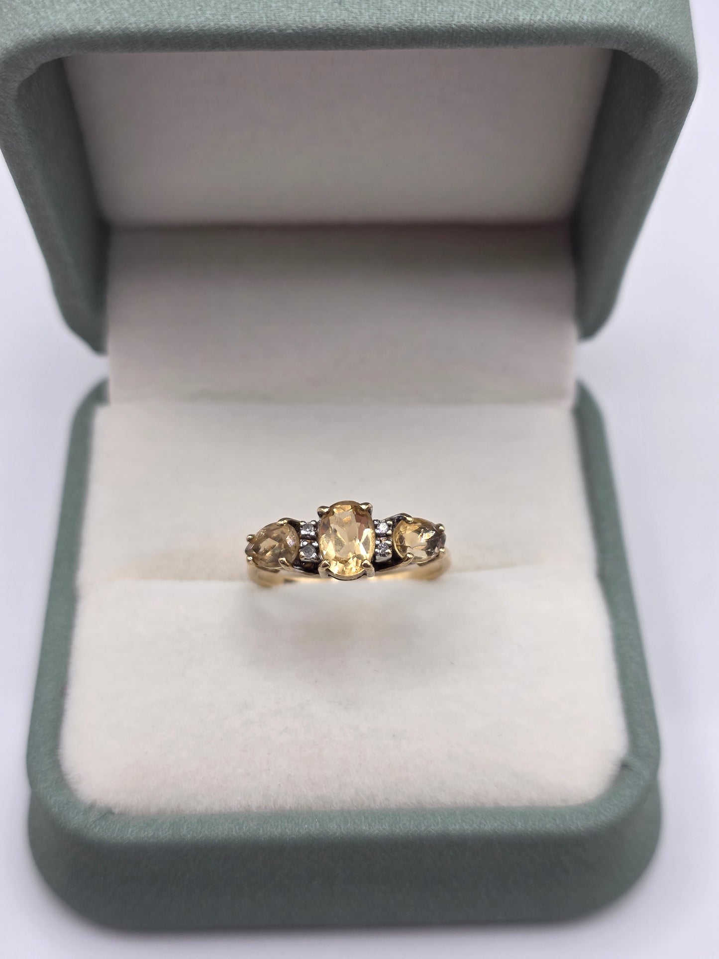 9ct gold citrine and diamond ring