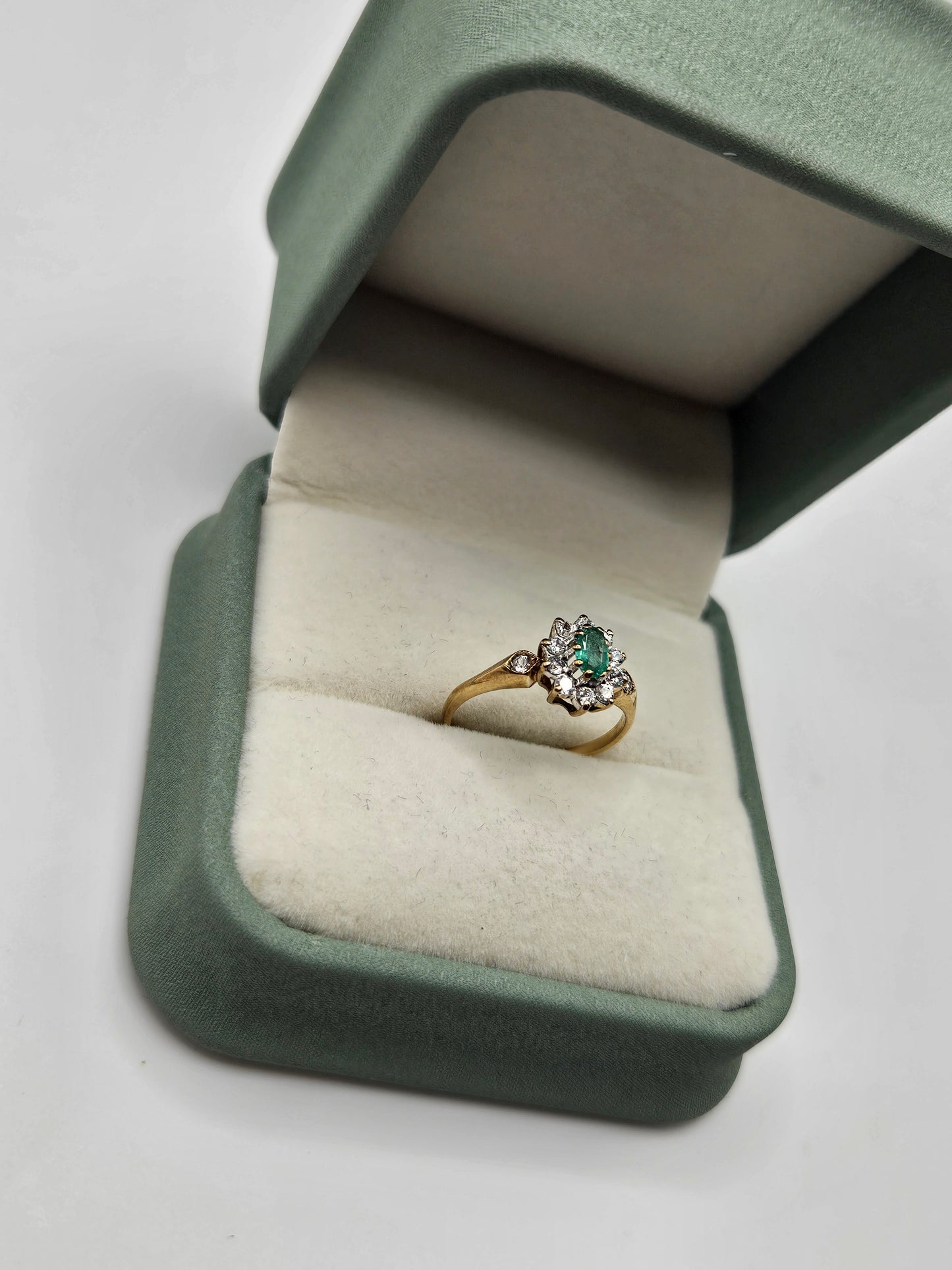 9ct gold emerald and cz ring