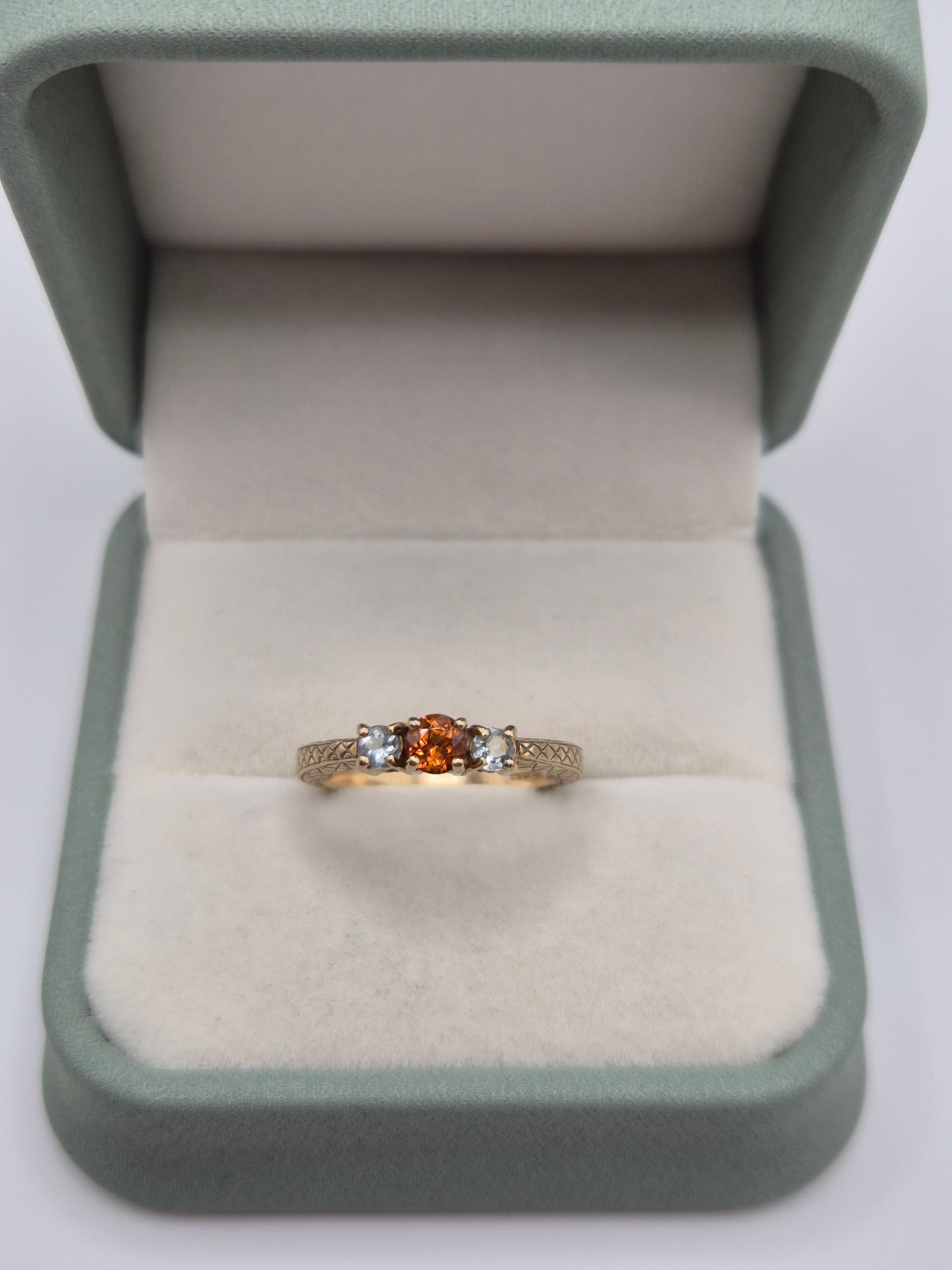 9ct gold citrine and aquamarine ring