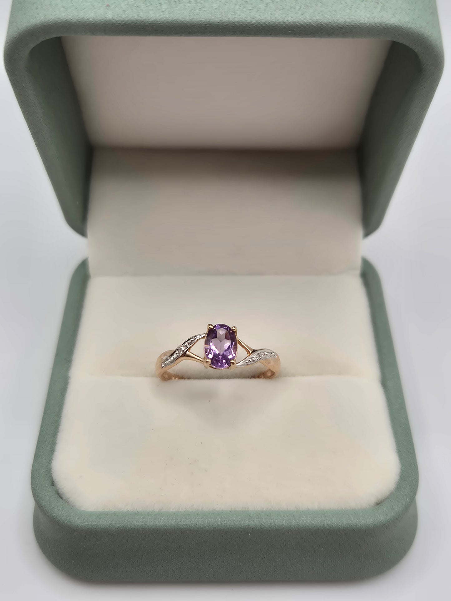 9ct rose gold amethyst and diamond ring