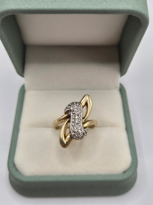9ct gold cz ring