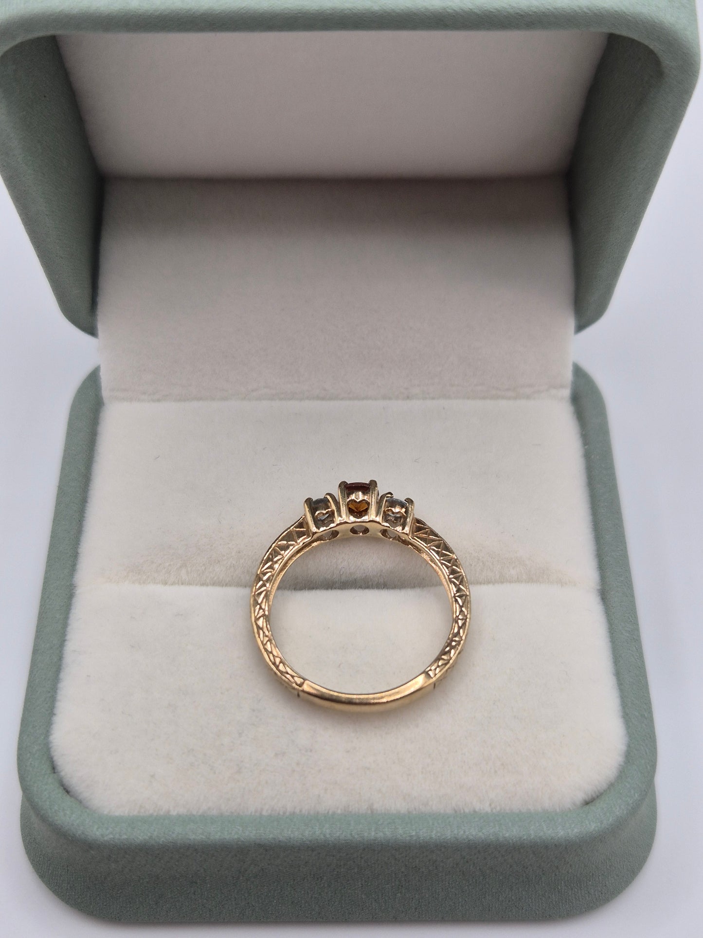 9ct gold citrine and aquamarine ring