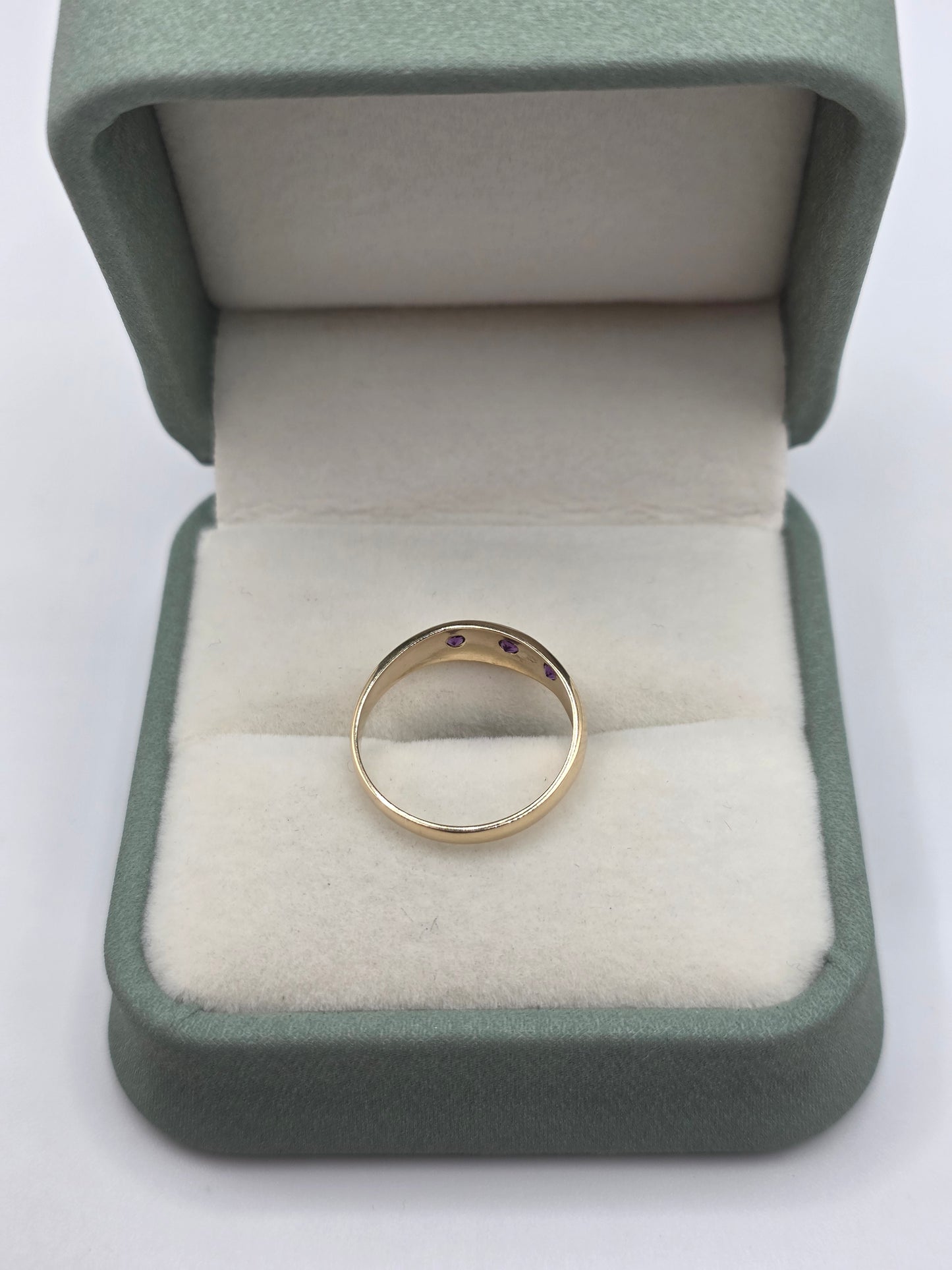 9ct gold amethyst gypsy ring