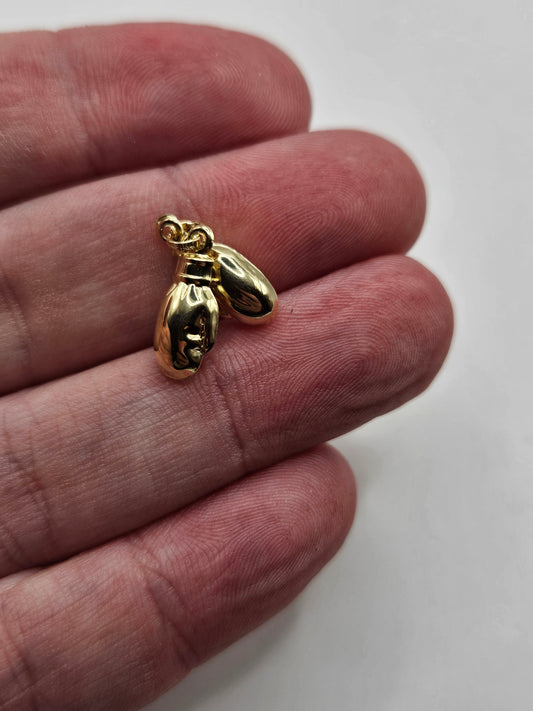 9ct gold boxing glove charm