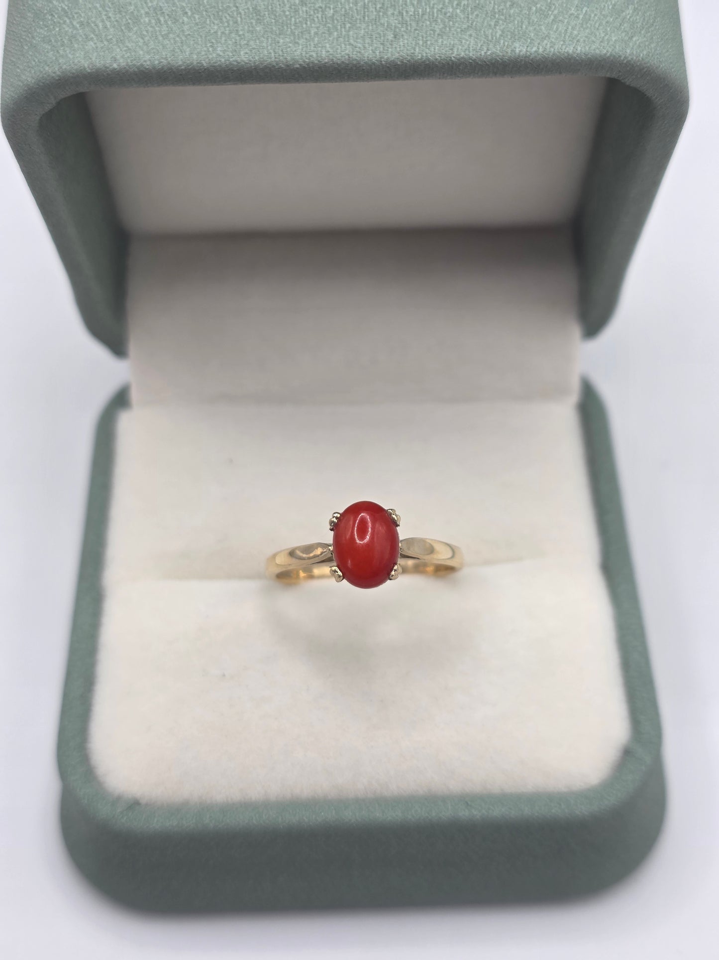 9ct gold coral ring