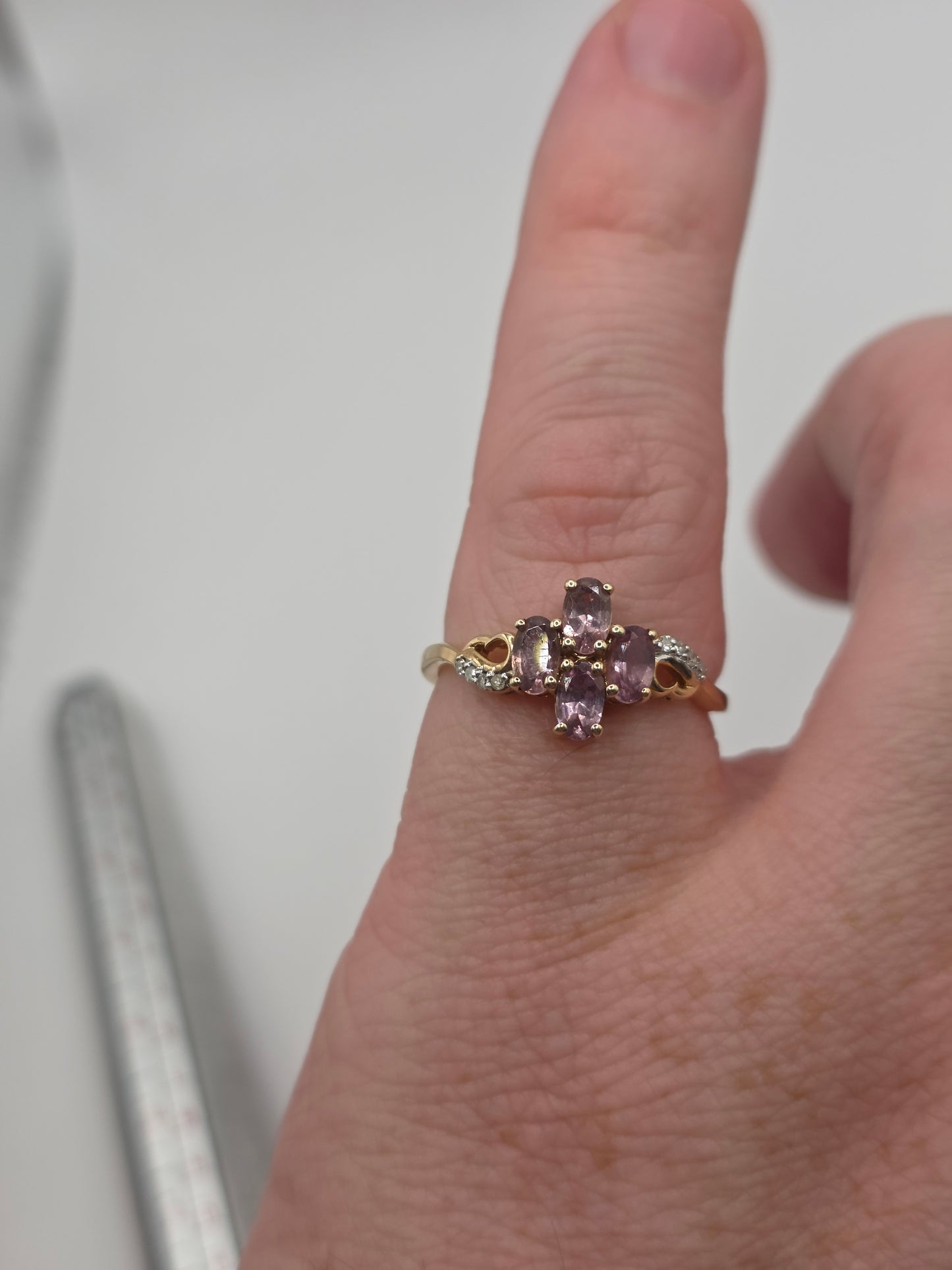 9ct gold spinel and diamond ring