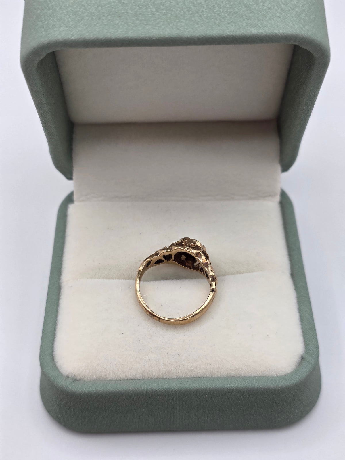 Vintage 9ct gold opal ring