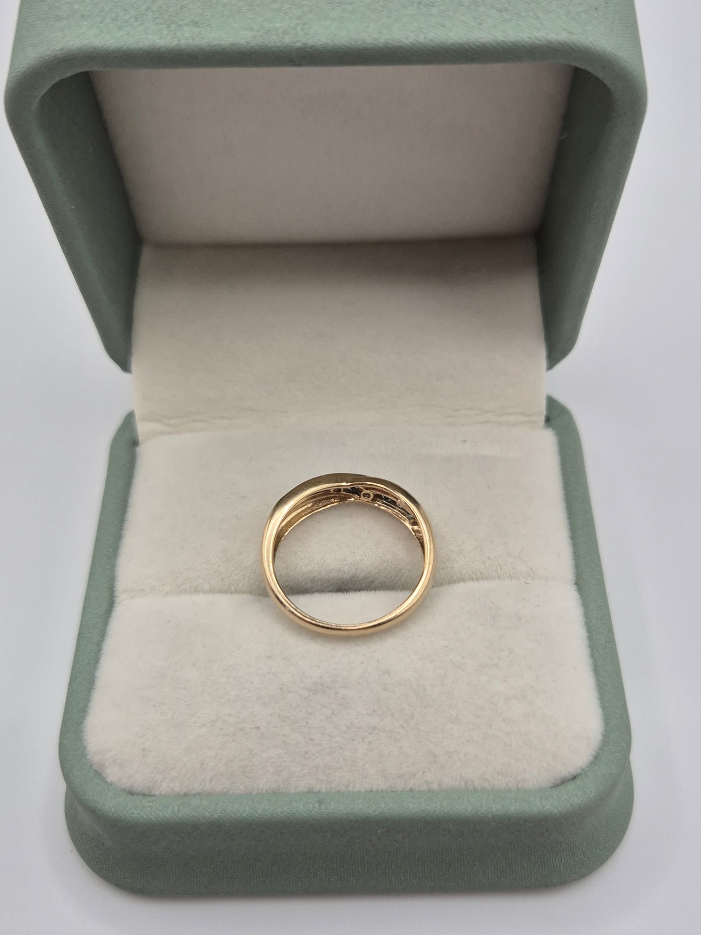 9ct gold topaz and cz ring