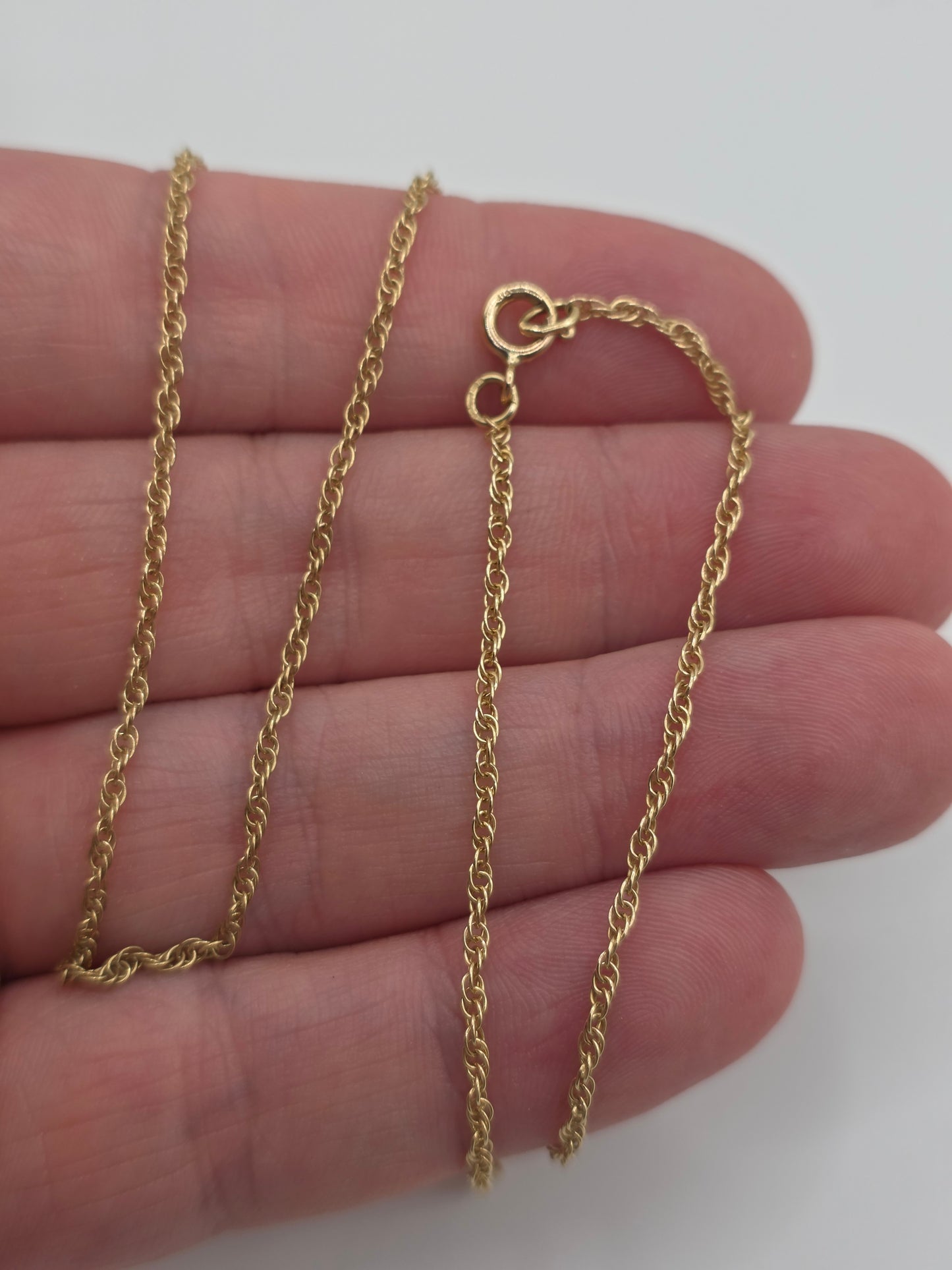 9ct gold chain (97)
