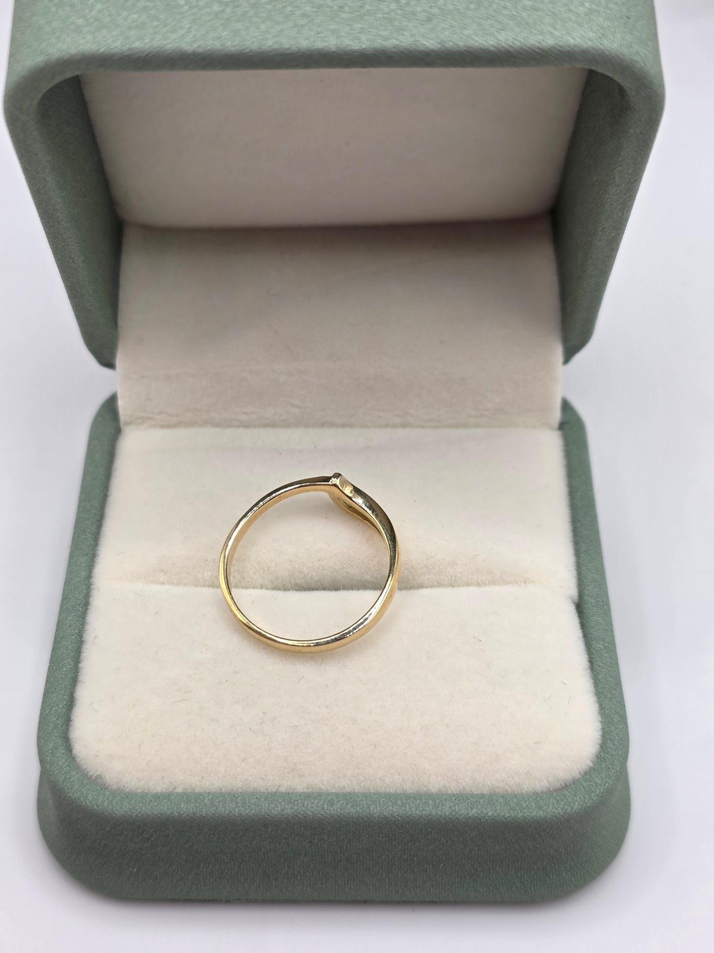 9ct gold ring