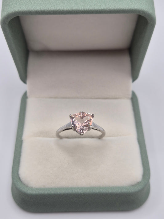 9ct white gold morganite ring