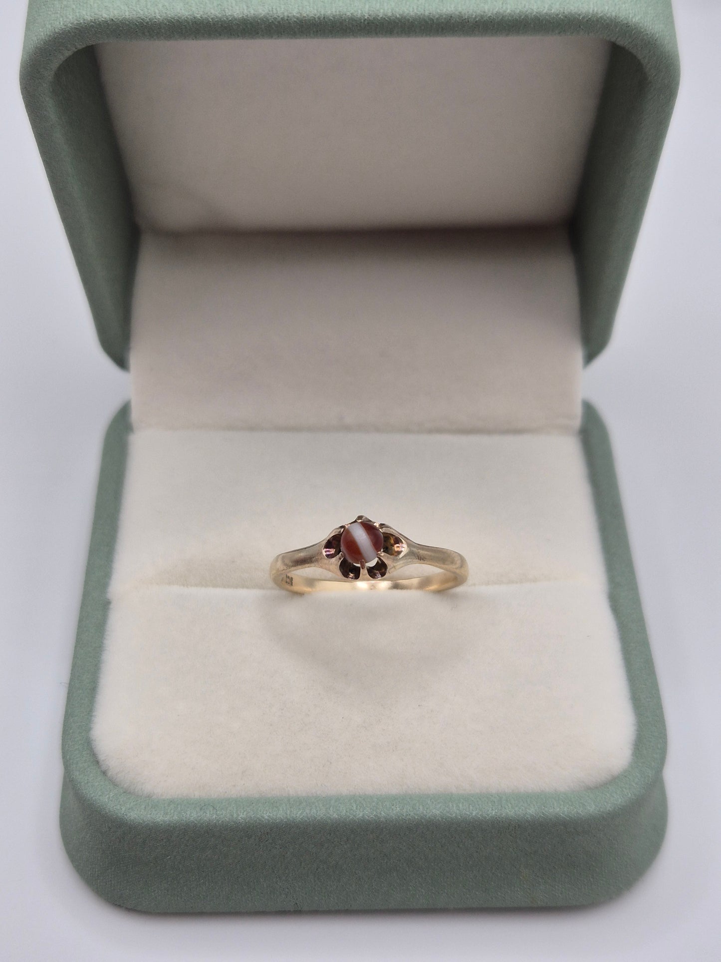 9ct gold gemstone ring