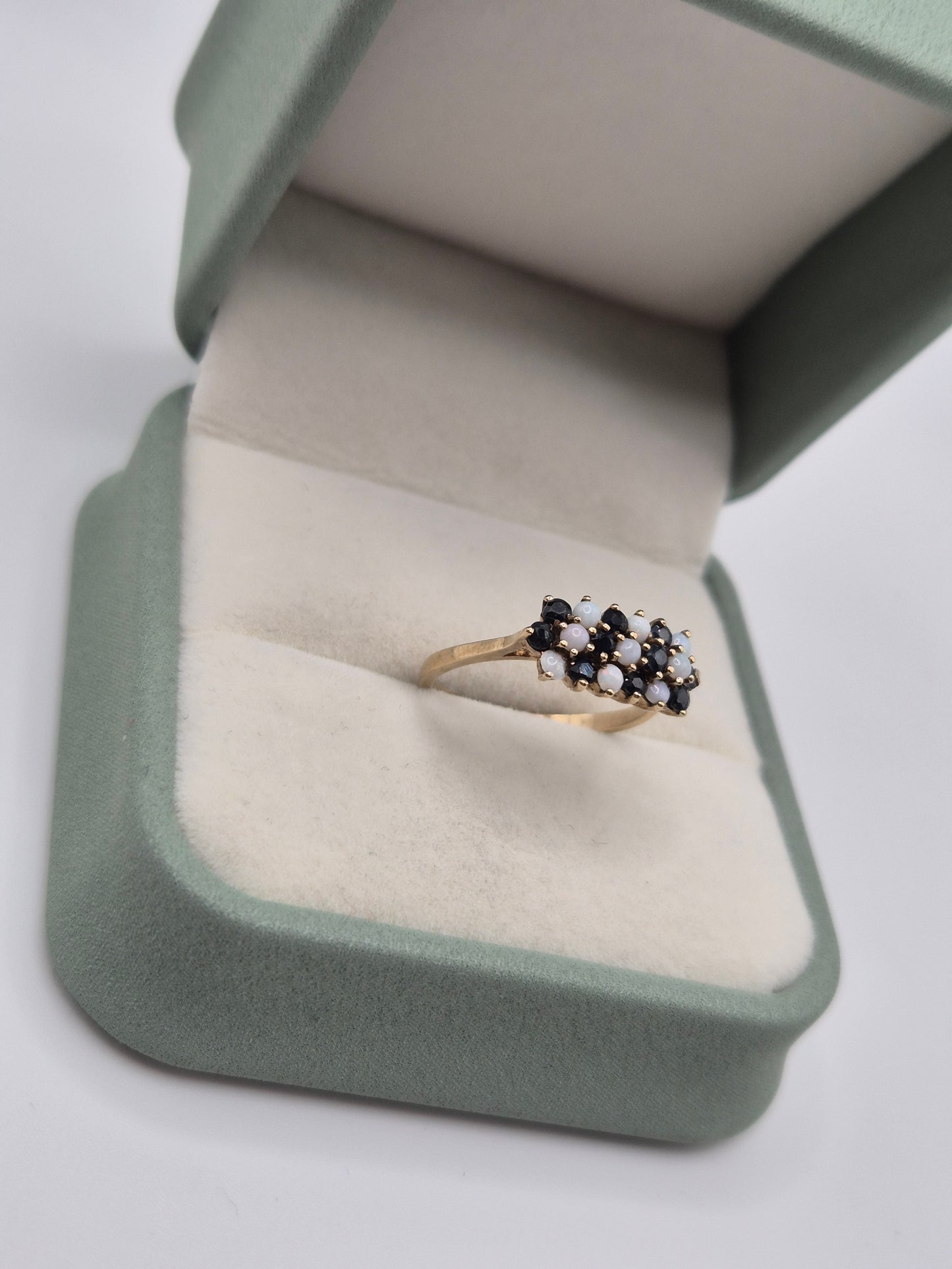 9ct gold sapphire and opal ring