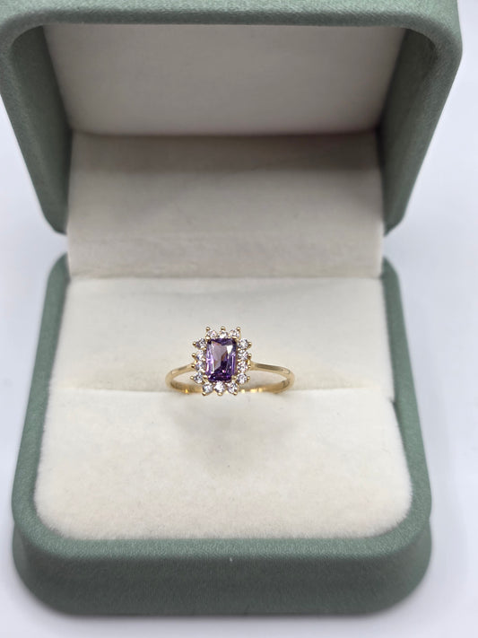 9ct gold amethyst and cz ring