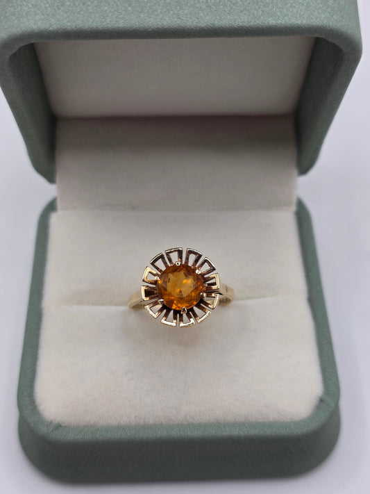 9ct gold citrine ring