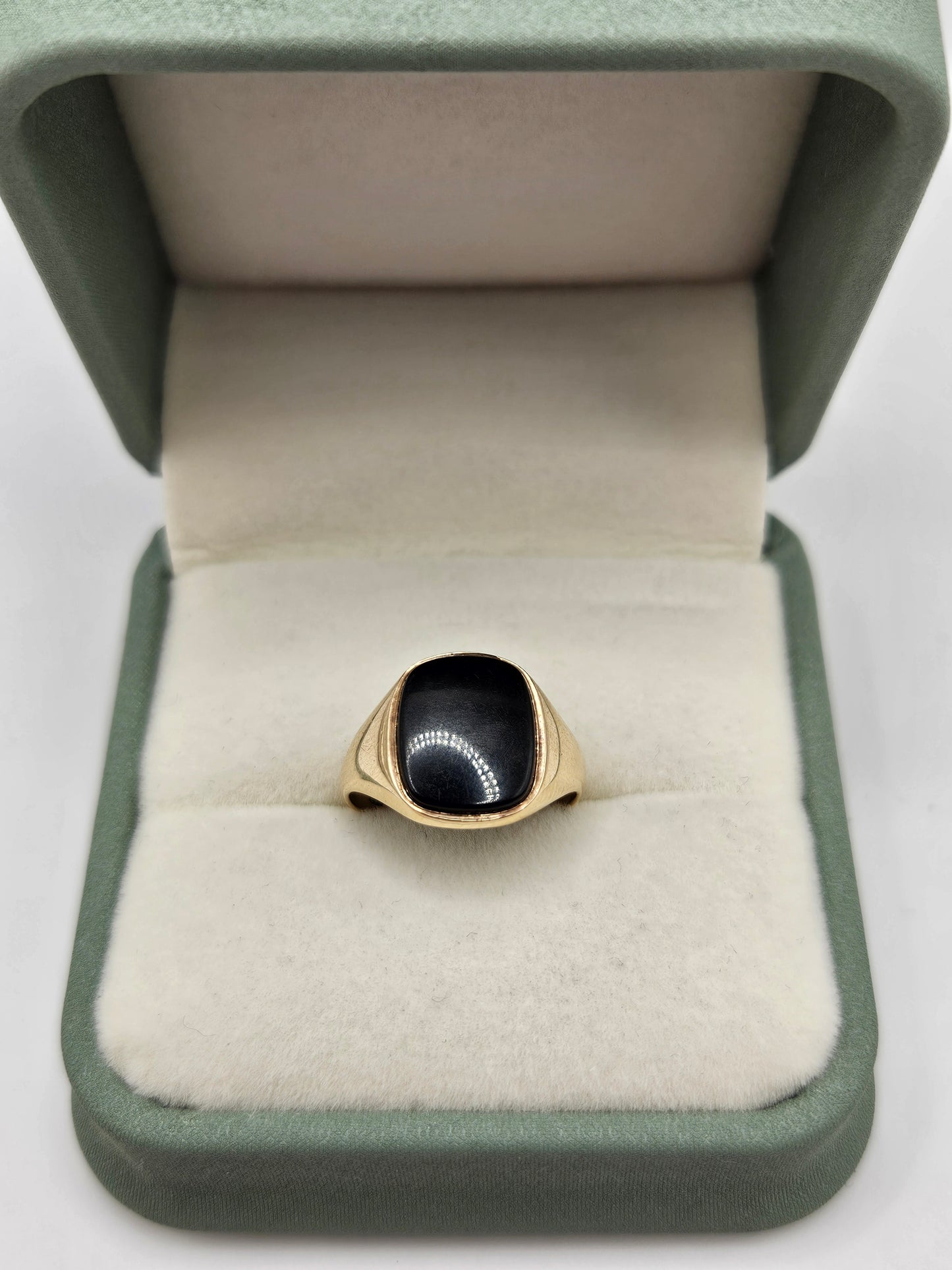 9ct gold onyx signet ring