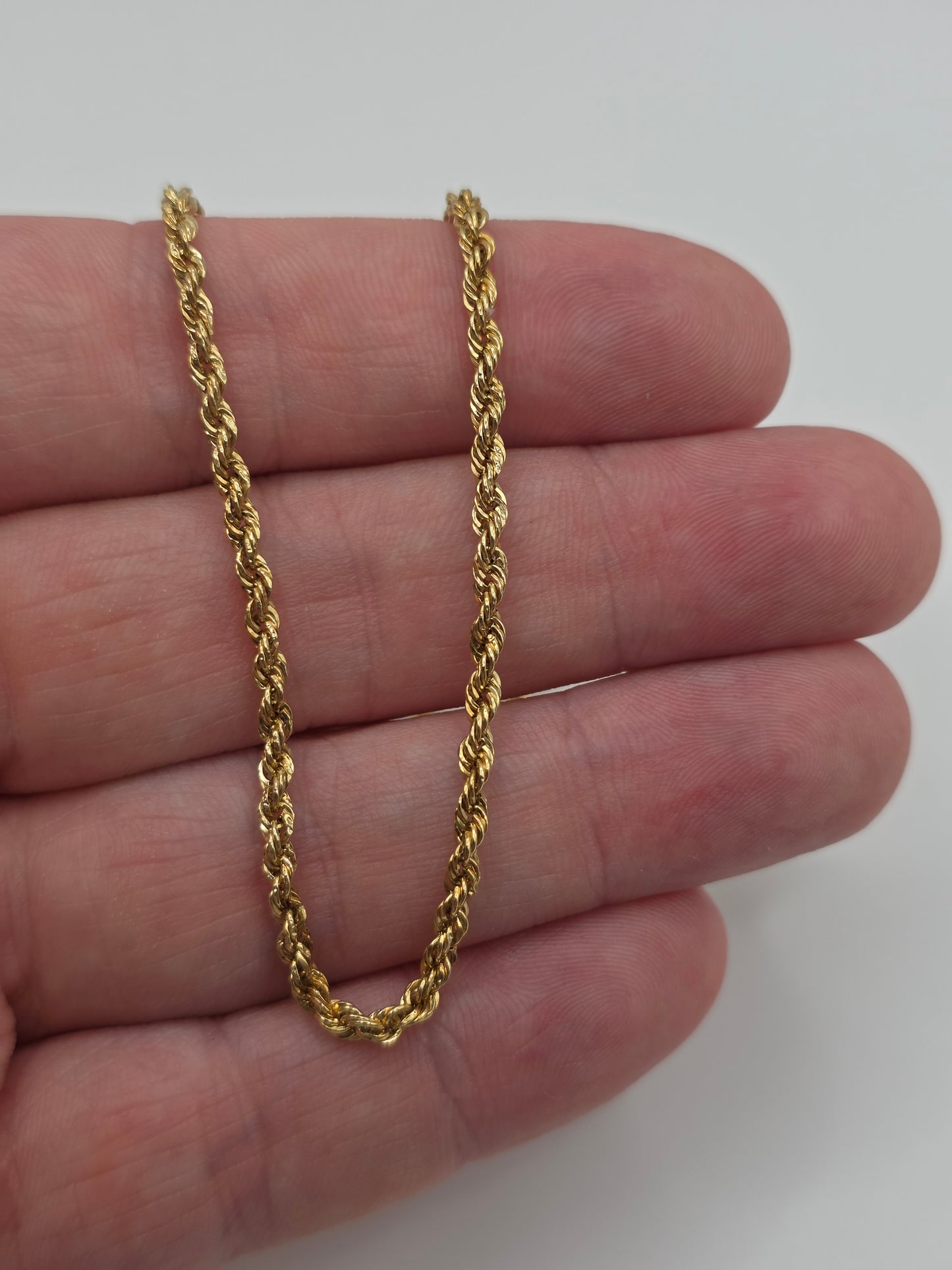 9ct gold rope chain (104)
