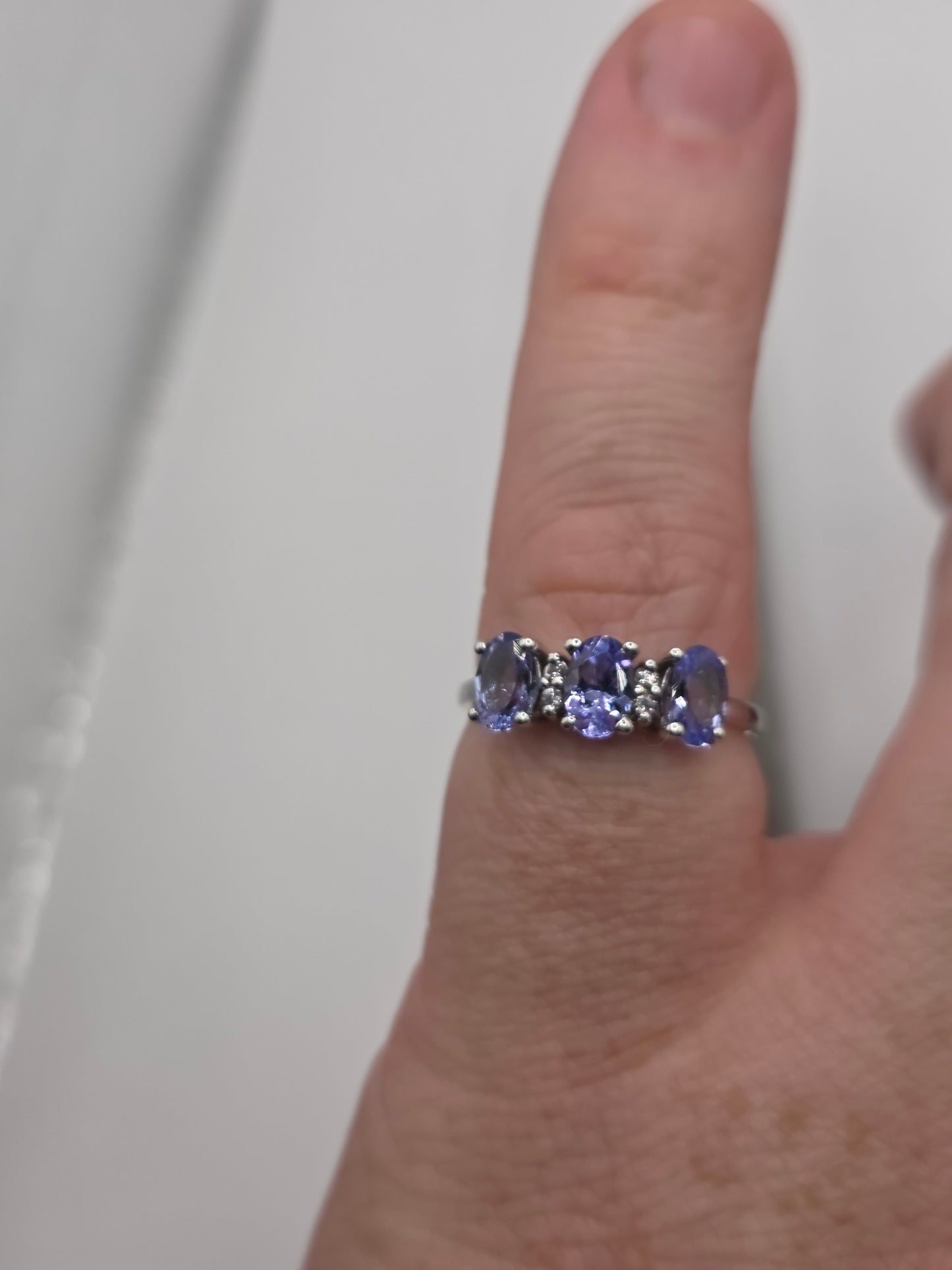 9ct white gold tanzanite and diamond ring
