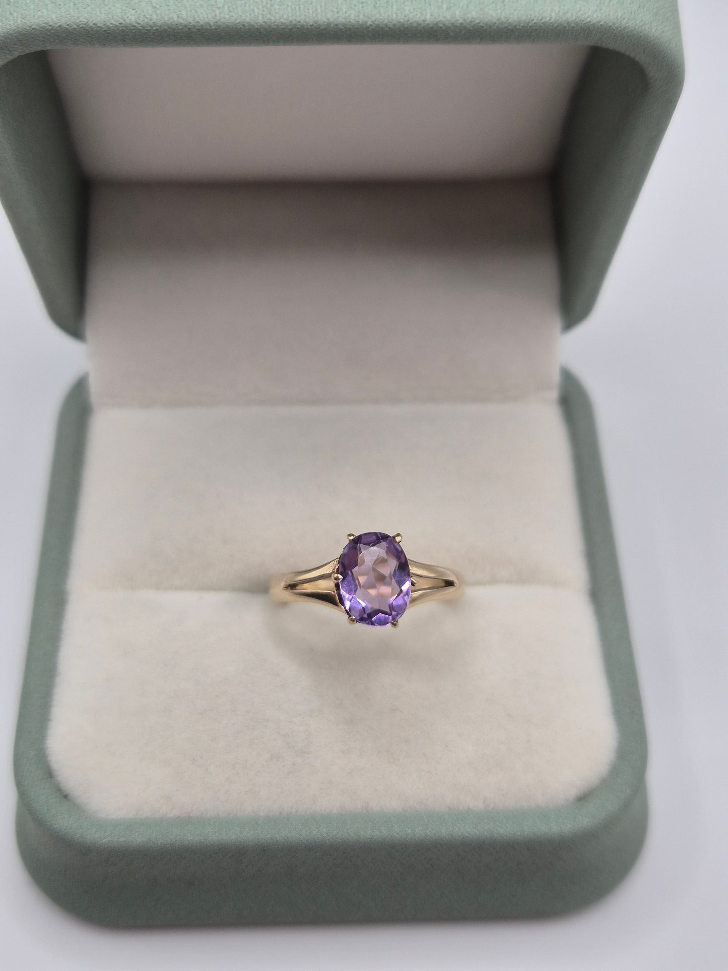 9ct gold amethyst ring