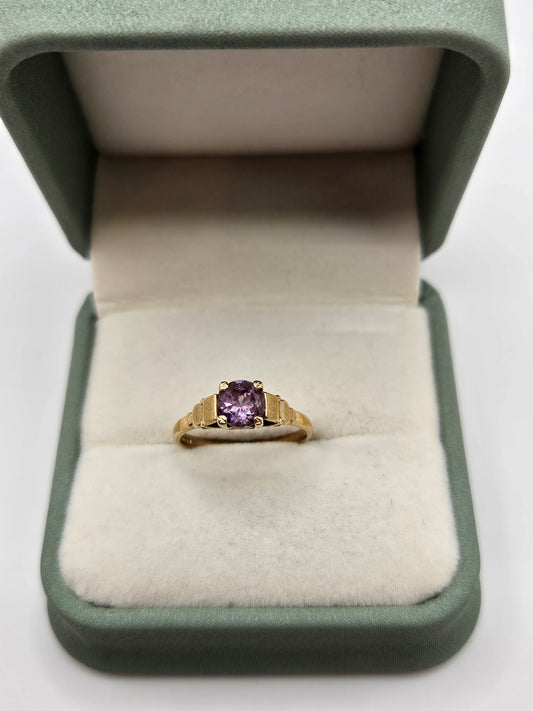 9ct gold amethyst ring