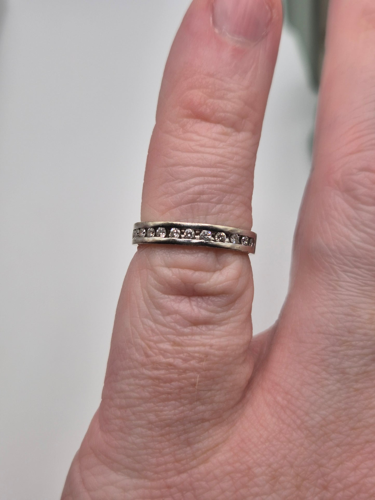 9ct white gold diamond ring