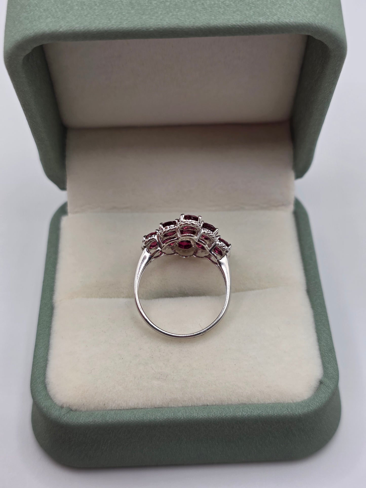 9ct white gold rhodolote ring