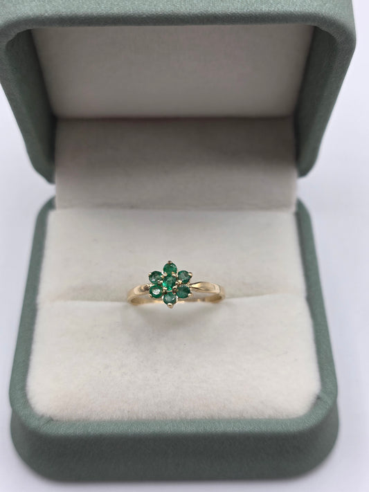 9ct gold emerald ring